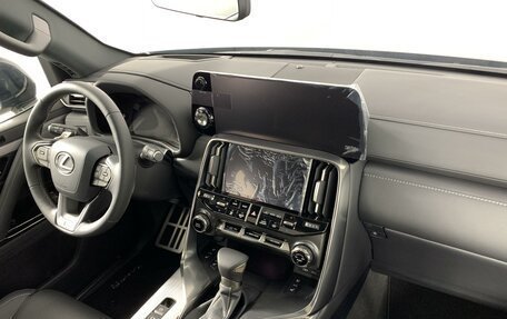 Lexus LX, 2024 год, 24 620 000 рублей, 11 фотография