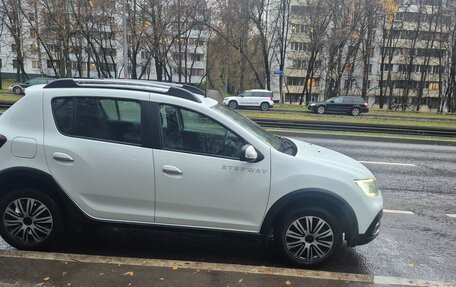 Renault Sandero II рестайлинг, 2020 год, 1 650 000 рублей, 6 фотография