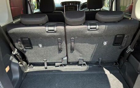 Toyota Roomy I, 2020 год, 1 400 000 рублей, 26 фотография