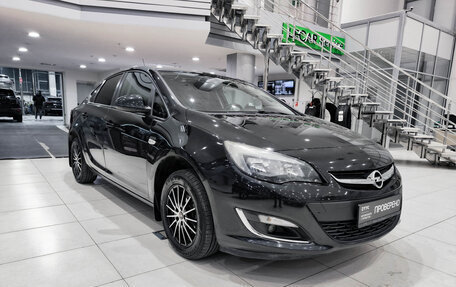 Opel Astra J, 2013 год, 850 000 рублей, 3 фотография