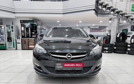 Opel Astra J, 2013 год, 850 000 рублей, 2 фотография