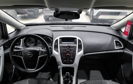 Opel Astra J, 2013 год, 850 000 рублей, 17 фотография