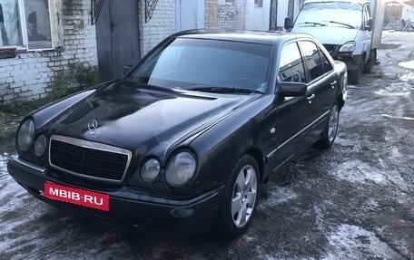 Mercedes-Benz E-Класс AMG, 1998 год, 300 000 рублей, 1 фотография