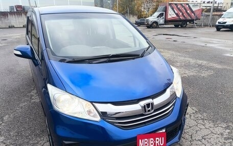 Honda Freed I, 2015 год, 1 450 000 рублей, 4 фотография