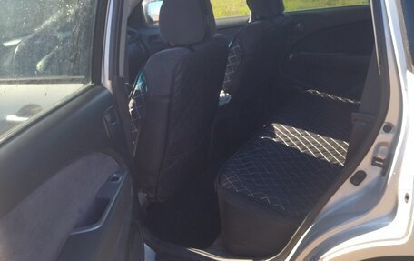 Mitsubishi Outlander III рестайлинг 3, 2003 год, 550 000 рублей, 10 фотография