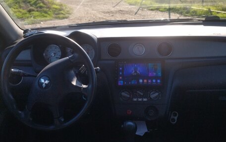 Mitsubishi Outlander III рестайлинг 3, 2003 год, 550 000 рублей, 15 фотография