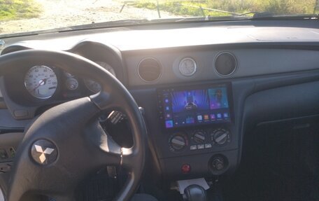 Mitsubishi Outlander III рестайлинг 3, 2003 год, 550 000 рублей, 14 фотография