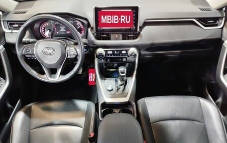 Toyota RAV4, 2020 год, 3 500 000 рублей, 15 фотография