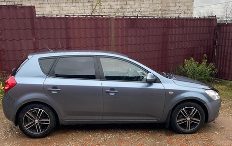 KIA cee'd I рестайлинг, 2008 год, 600 000 рублей, 2 фотография