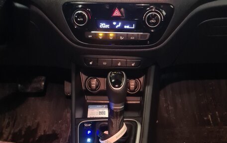 Hyundai Solaris II рестайлинг, 2021 год, 1 950 000 рублей, 9 фотография