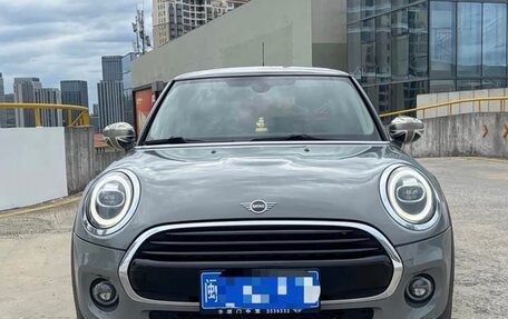 MINI Hatch, 2021 год, 2 520 000 рублей, 3 фотография