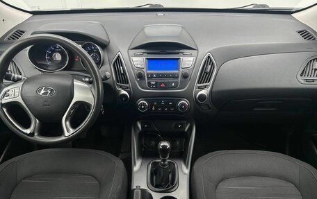 Hyundai ix35 I рестайлинг, 2014 год, 990 000 рублей, 14 фотография