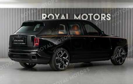 Rolls-Royce Cullinan, 2025 год, 82 500 000 рублей, 5 фотография