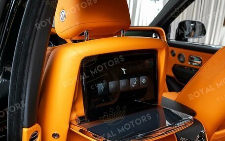 Rolls-Royce Cullinan, 2025 год, 82 500 000 рублей, 25 фотография