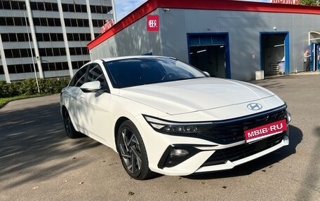 Hyundai Elantra, 2023 год, 2 200 000 рублей, 1 фотография