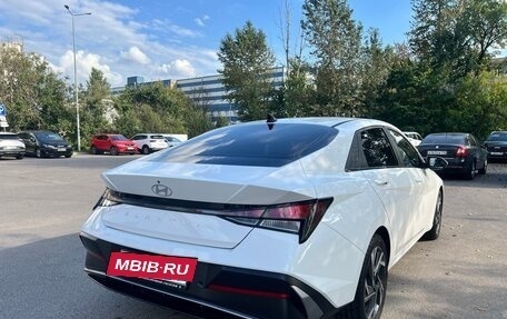 Hyundai Elantra, 2023 год, 2 200 000 рублей, 5 фотография