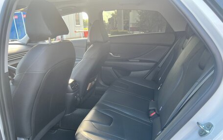 Hyundai Elantra, 2023 год, 2 200 000 рублей, 15 фотография