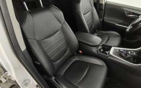 Toyota RAV4, 2022 год, 3 270 000 рублей, 27 фотография