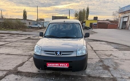 Peugeot Partner II рестайлинг 2, 2011 год, 650 000 рублей, 1 фотография