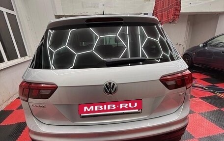 Volkswagen Tiguan II, 2017 год, 1 990 000 рублей, 3 фотография