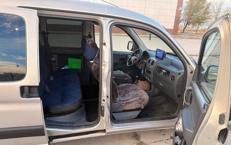 Peugeot Partner II рестайлинг 2, 2011 год, 650 000 рублей, 7 фотография