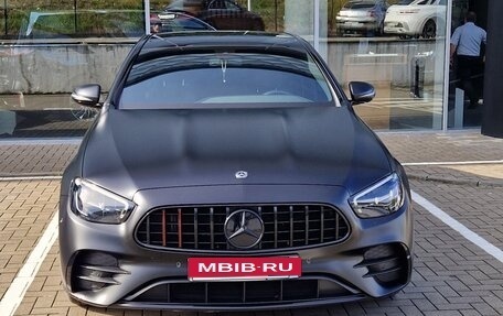 Mercedes-Benz E-Класс, 2021 год, 6 000 000 рублей, 1 фотография