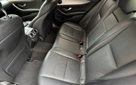 Mercedes-Benz E-Класс, 2021 год, 2 600 000 рублей, 5 фотография