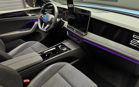 Volkswagen Tiguan, 2025 год, 5 300 000 рублей, 18 фотография