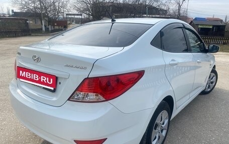 Hyundai Solaris II рестайлинг, 2014 год, 775 000 рублей, 5 фотография