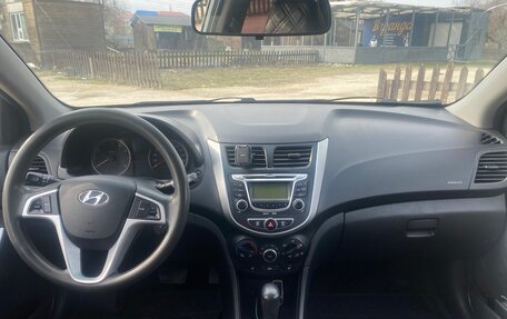 Hyundai Solaris II рестайлинг, 2014 год, 775 000 рублей, 13 фотография