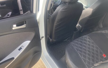 Hyundai Solaris II рестайлинг, 2014 год, 775 000 рублей, 11 фотография