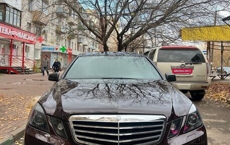 Mercedes-Benz E-Класс, 2010 год, 1 540 000 рублей, 2 фотография