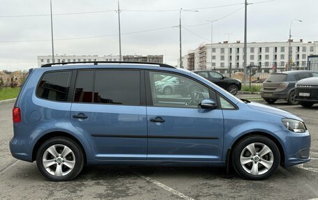 Volkswagen Touran III, 2012 год, 895 000 рублей, 6 фотография