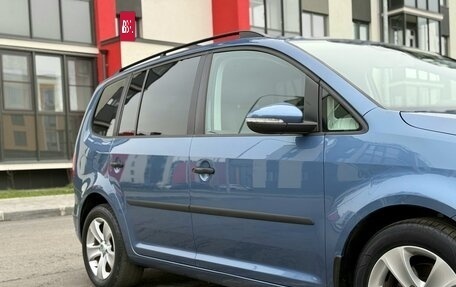 Volkswagen Touran III, 2012 год, 895 000 рублей, 5 фотография