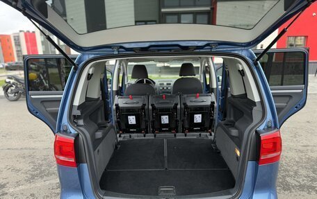 Volkswagen Touran III, 2012 год, 895 000 рублей, 22 фотография