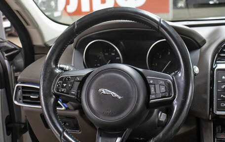 Jaguar F-Pace, 2016 год, 2 149 000 рублей, 17 фотография