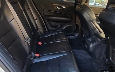 Volvo S60 III, 2021 год, 2 800 000 рублей, 14 фотография