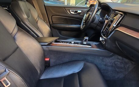 Volvo S60 III, 2021 год, 2 800 000 рублей, 15 фотография