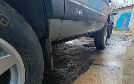 Chevrolet Niva I рестайлинг, 2004 год, 350 000 рублей, 21 фотография