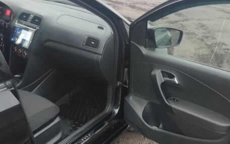 Volkswagen Polo VI (EU Market), 2013 год, 1 200 000 рублей, 11 фотография