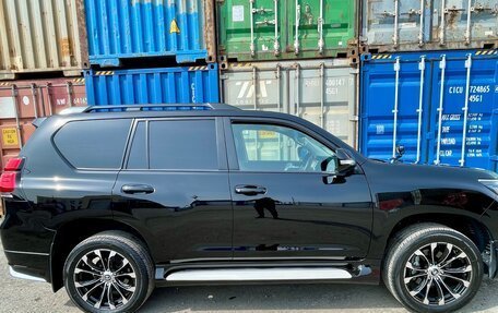 Toyota Land Cruiser Prado 150 рестайлинг 2, 2020 год, 5 000 000 рублей, 4 фотография