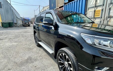 Toyota Land Cruiser Prado 150 рестайлинг 2, 2020 год, 5 000 000 рублей, 5 фотография