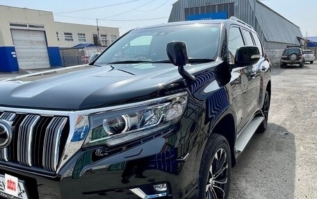Toyota Land Cruiser Prado 150 рестайлинг 2, 2020 год, 5 000 000 рублей, 2 фотография