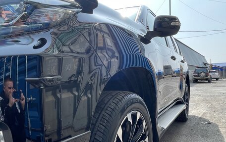 Toyota Land Cruiser Prado 150 рестайлинг 2, 2020 год, 5 000 000 рублей, 6 фотография