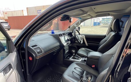 Toyota Land Cruiser Prado 150 рестайлинг 2, 2020 год, 5 000 000 рублей, 8 фотография