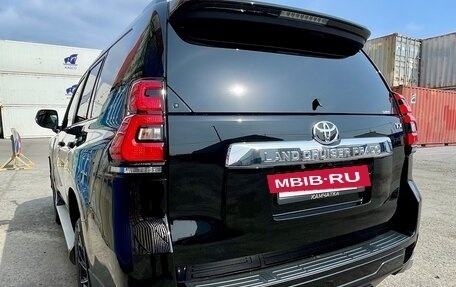 Toyota Land Cruiser Prado 150 рестайлинг 2, 2020 год, 5 000 000 рублей, 11 фотография