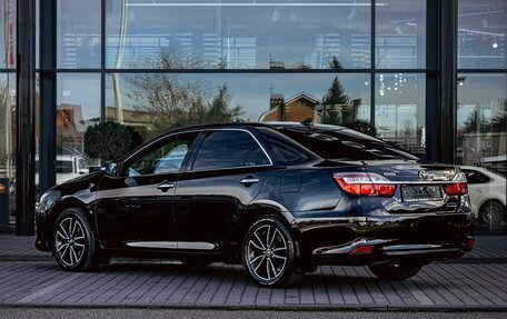 Toyota Camry, 2017 год, 1 955 000 рублей, 4 фотография