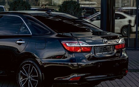 Toyota Camry, 2017 год, 1 955 000 рублей, 10 фотография