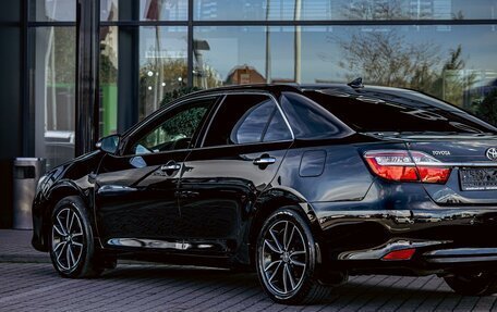 Toyota Camry, 2017 год, 1 955 000 рублей, 9 фотография