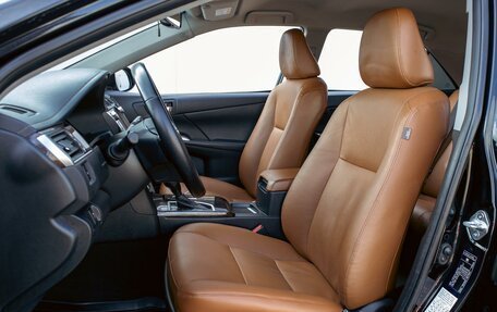 Toyota Camry, 2017 год, 1 955 000 рублей, 11 фотография